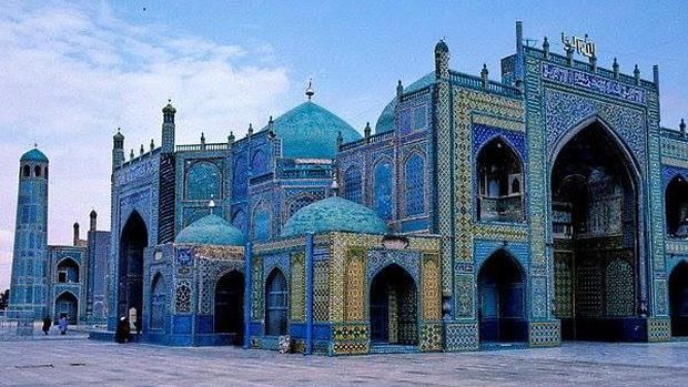 Masjid yang dibangun di atas tulang khalifah