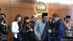 Foto: Saat Pasha dan Glenn Fredly Berpeci Temui Ketua MPR