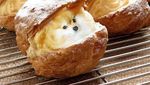Ah Lucunya! Anak Anjing Imut Menyatu dalam Aneka Makanan!
