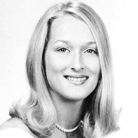Kecantikan klasik Meryl Streep saat lulus dari Bernards High School, yang tampak tak luntur bahkan setelah usianya menginjak 68 tahun. Foto: InStyle