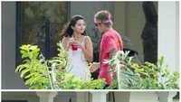 Ada pula Justin Bieber dan Selena Gomez berada di Jamaica untuk menghadiri pernikahan ayah Justin, Jeremy Bieber. Foto: Instagram