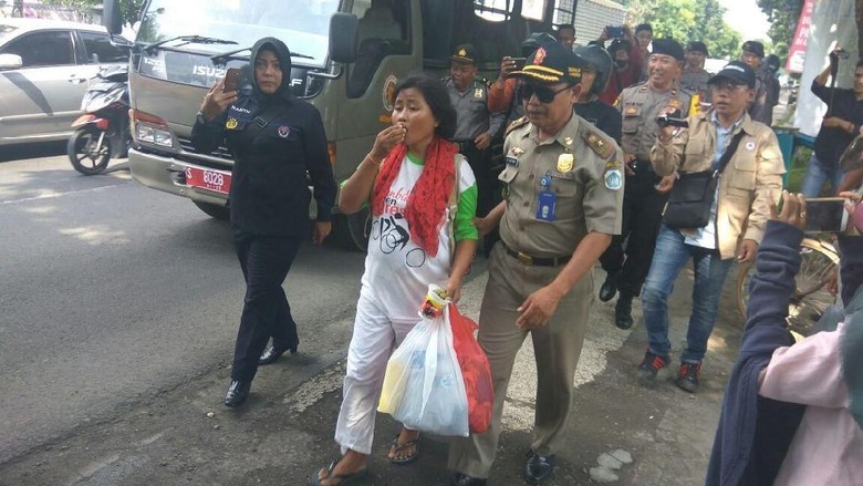 Pasca Insiden Paciran, Petugas Gabungan Razia Orgil Pasca Insiden Paciran, Petugas Gabungan Razia Orgil