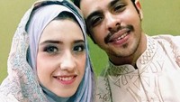 Adiva menumpahkan semua uneg-unegnya lewat tulisan panjang. Dia juga menyebut bahwa orang-orang tidak pernah tahu bagaimana Elvy Sukaesih mendidik anak dan berdoa untuk anak-anaknya selama ini. I know her. I know her deeply. I know her personally. Please keep ur words. Please Keep ur bad words if u have nothing nice to say, katanya. Foto: Instagram Adiva Adelia
