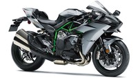 Kawasaki mengatakan H2 Carbon merupakan model limited edition yang memiliki carbon-fiber pada fairing atas dengan menggunakan highly rigid, lightweight CFRP (Carbon-Fiber Reinforced Polymer) sehingga mirip dengan H2R. IG Kawasaki/Istimewa.