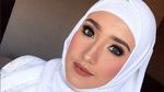 Ini Cucu Cantik Elvy Sukaesih yang Minta Neneknya Tak Dibully