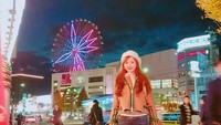 Tetap stylish ketika traveling (chiling.lin/Instagram)
