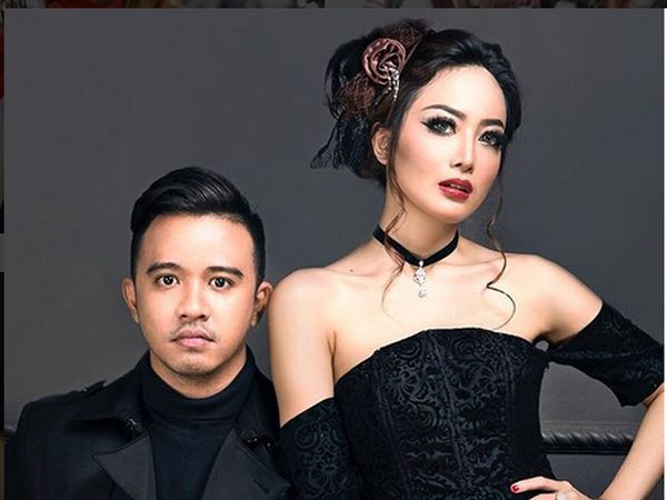 Melihat Lagi Kemesraan Roby Geisha dan Cinta Ratu