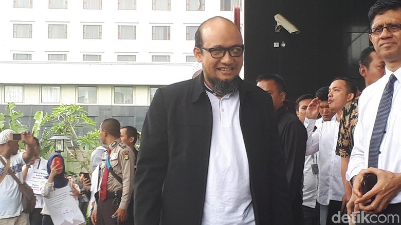 #NovelKembali, Laode Syarif: Kapolda Jawab WA, Tim Masih Bekerja #NovelKembali, Laode Syarif: Kapolda Jawab WA, Tim Masih Bekerja
