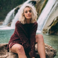 Brand bikini yang dinamakan Bissy Swim itu pun rencananya akan rilis pada musim semi tahun ini. Walau pengerjaannya hampir selesai, ia mengaku kesulitan dalam pendanaan karena profesi model yang bayarannya tak tentu. Foto: Instagram Allie Ayers