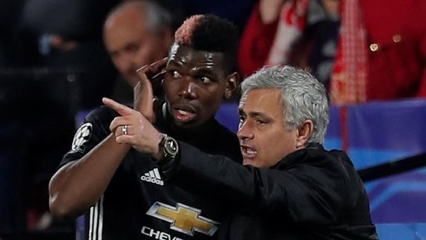 Jose Mourinho memilih memuji Scott McTominay saat ditanya soal Paul Pogba. (