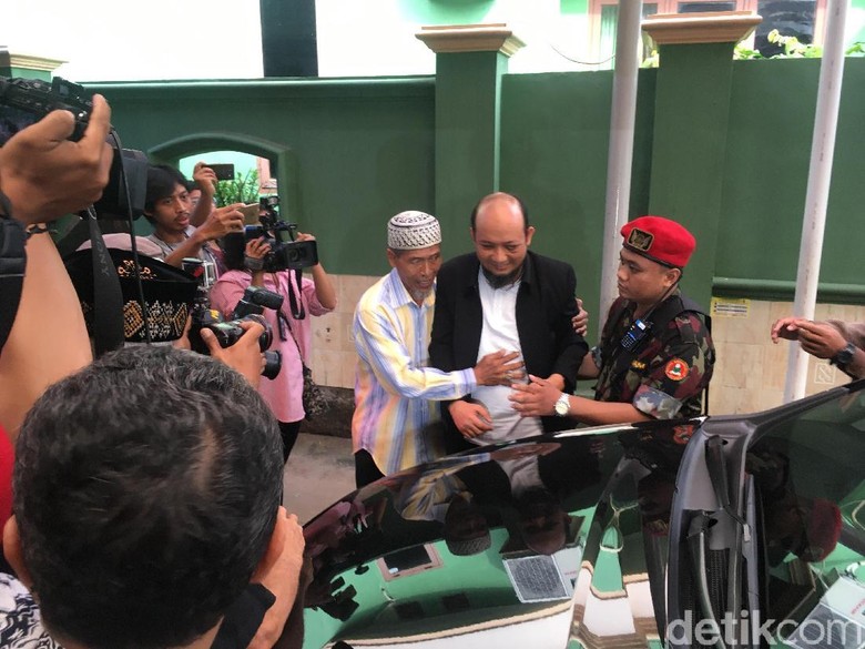 Tak Trauma, Novel Baswedan akan Terus Salat Subuh di Masjid Tak Trauma, Novel Baswedan akan Terus Salat Subuh di Masjid