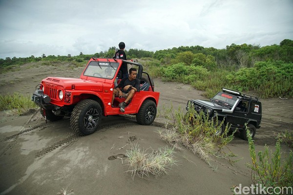 Jalur yang disajikan juga sangat beragam, mulai dari trek pegunungan hingga jalur berpasir pasir di sepanjang pesisir selatan (Ombak Samudera/detikTravel) Jalur yang disajikan juga sangat beragam, mulai dari trek pegunungan hingga jalur berpasir pasir di sepanjang pesisir selatan (Ombak Samudera/detikTravel)