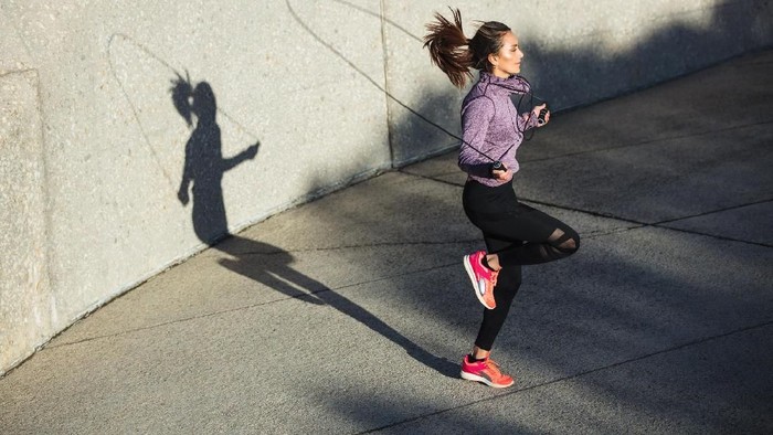 15 Manfaat Lompat Tali Rutin untuk Kesehatan Tubuh dan Mental