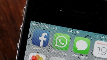 Dalam novel berjudul The Year 4338, yang muncul pada 1835, Prince Vladimir Odoevsky mendeskripsikan berbagai hal dalam media sosial, seperti melakukan update status, blog, hingga platform berbagi pesan. (Foto: GettyImages)