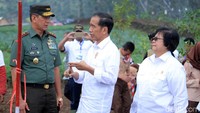 Jokowi menyatakan per tiga atau enam bulan akan memantau perkembangan hulu Citarum.