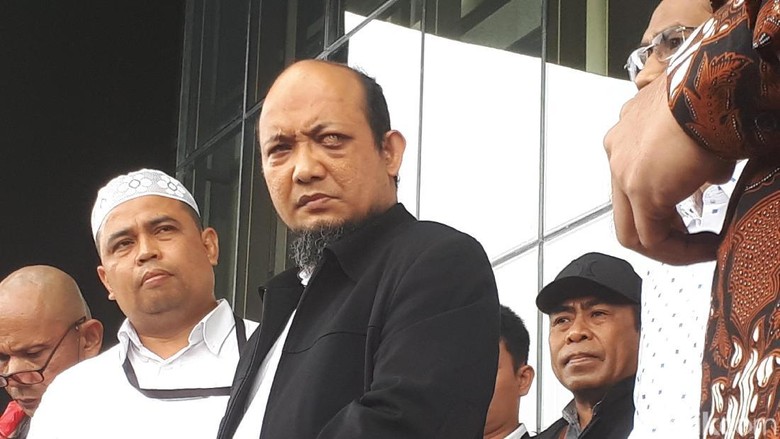 Novel: Terima Kasih Pak Presiden-Wapres Dukung Biaya Pengobatan Saya Novel: Terima Kasih Pak Presiden-Wapres Dukung Biaya Pengobatan Saya