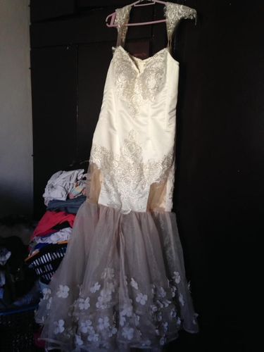 Gaun Pengantin yang Tak Sesuai Ekpektasi