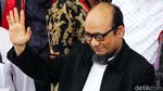 Foto: Abraham Samad Sambut Kedatangan Novel Baswedan