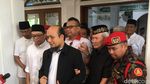 Momen Novel Baswedan Disambut Meriah saat Pulang ke Rumah