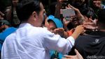 Revitalisasi Sungai Citarum, Jokowi Tanam Pohon