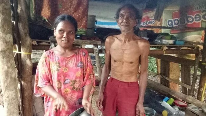 Pernah Tinggal di Kandang Sapi, Kakek Sakri Segera Punya Rumah Baru