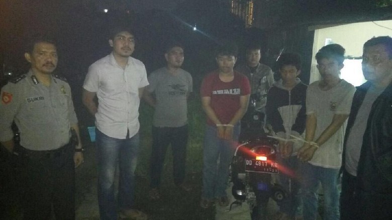 31 Kali Beraksi, 3 Jambret Muda Ditangkap Polisi di Makassar 31 Kali Beraksi, 3 Jambret Muda Ditangkap Polisi di Makassar