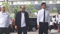 Momen saat Novel tiba di gedung KPK.