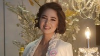 Gaya lain dari Laura Basuki.  Foto: Noel/detikHOT