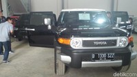 Peserta lelang lainnya Adri mengatakan dia tertarik dengan FJ Cruiser karena merupakan kolektor mobil jenis Cruiser.
