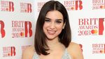 Dua Lipa Super Seksi di Brit Awards 2018