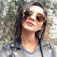 Pemilik nama lengkap Andreea Cristina Bolbea ini kerap kali berbagi tips kecantikan dan fashion yang menginspirasi di blog pribadinya. Foto: Instagram