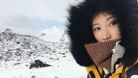 Selfie dengan latar kawasan bersalju (chiling.lin/Instagram)
