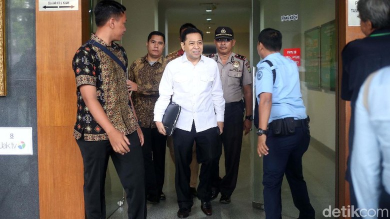 Jaksa KPK akan Konfrontasi Nazaruddin dengan Andi Narogong Jaksa KPK akan Konfrontasi Nazaruddin dengan Andi Narogong