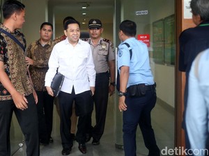 Jaksa KPK akan Konfrontasi Nazaruddin dengan Andi Narogong