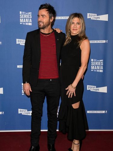 Membaca Bahasa Tubuh Jennifer Aniston & Justin Theroux Setahun Sebelum Cerai