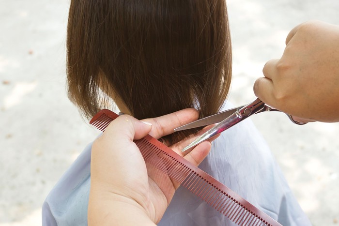ilustrasi anak potong rambut ilustrasi anak potong rambut