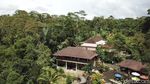 Foto Drone: Tempat Ngopi Tepi Jurang di Bali