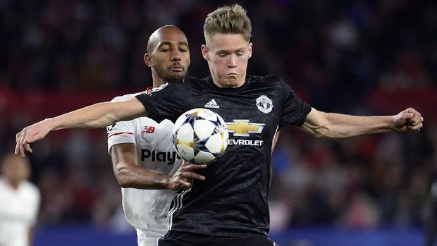 Scott McTominay berpeluang besar kembali menjadi starter saat Manchester United menjamu Chelsea.