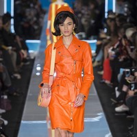 Fashion show Moschino di Milan Fashion Week Fall/Winter 2018, Rabu (21/2/2018). (Foto dok. Vogue).