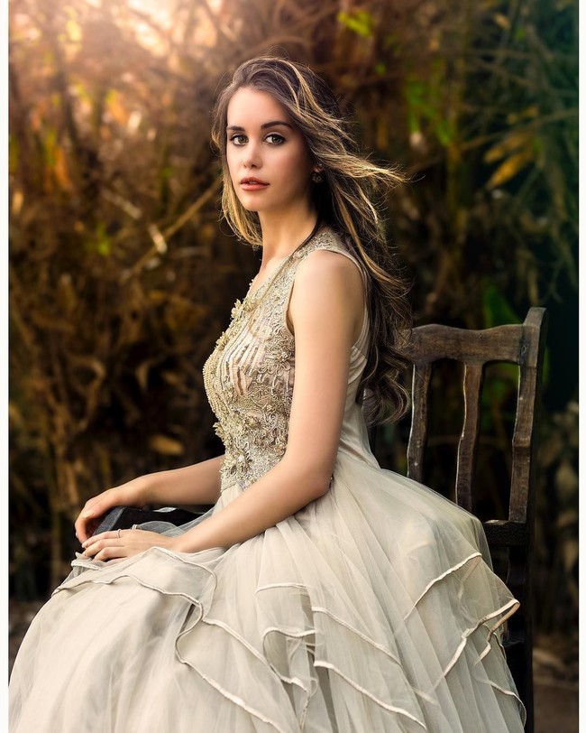 Bagaimana menurutmu dengan penampilan Esma ini? Tentunya memesona kan? Foto: Instagram