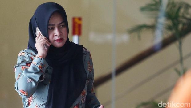 Evy Susanti, istri Gatot Pujo. 