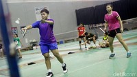 Greysia Polii/Apriyani Rahayu sedang berlatih di Pelatnas Cipayung, Jakarta, Jumat (23/2/2018).