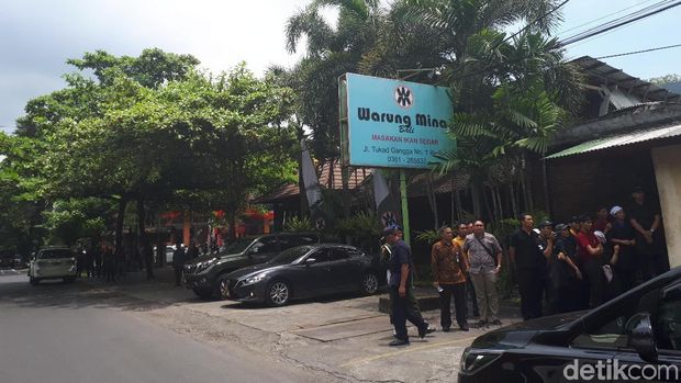 Warung Mina tempat Jokowi dan rombongan bersantap siang.