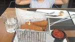 Ini Momen Nana MIrdad dan Keluarga Saat Makan Bersama