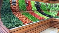Kesan berlimpah hadir dari rak buah dan sayur ini. Pasalnya ada kaca di bagian atasnya yang juga memberi tampilan keren. Foto: Istimewa