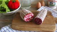 Tidak hanya membuat kue saja, Hyunh juga piawai membuat alat-alat dapur dan jenis makanan lainnya menggunakan jahitan benang. Foto: Milkfly