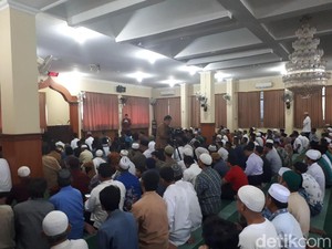 Khotbah di Depan Jokowi, Sofyan Djalil Singgung soal Hoax