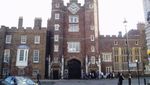 Ini Istana St James, Tujuan Paket Misterius untuk Meghan Markle