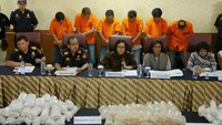 Dia mengatakan tim Bea Cukai Soekarno Hatta berhasil menggagalkan penyelundupan 71.982 ekor benih lobster dalam 193 bungkus kemasan. Dok. Kemenkeu.
