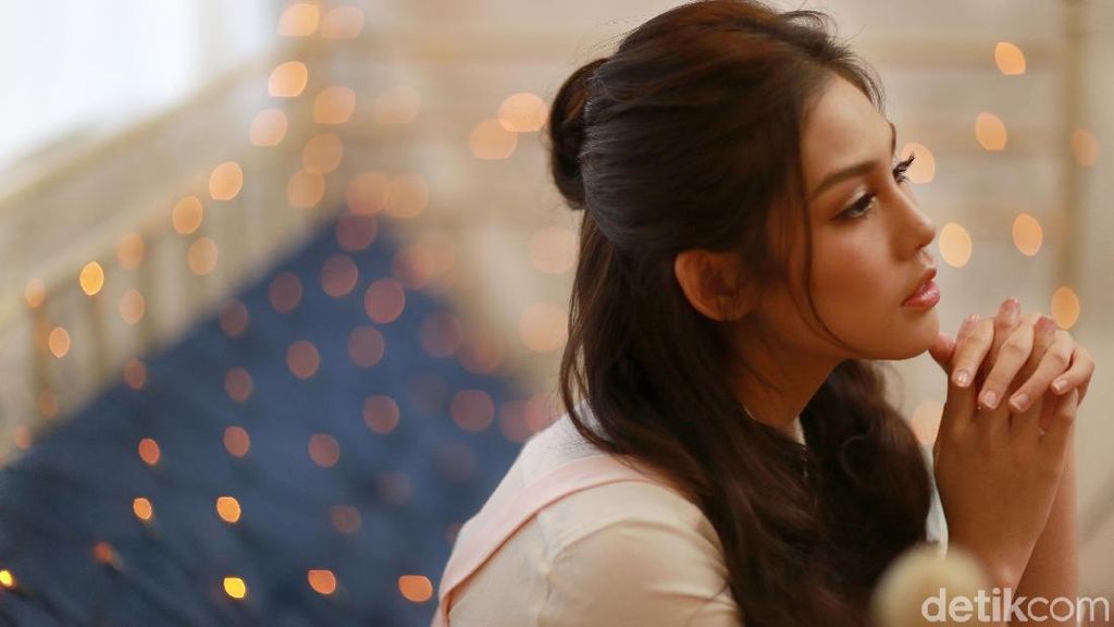 Seru-seruan Bareng Vanesha Prescilla di Quick Questions detikHOT